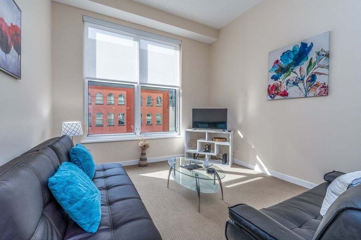 Apartment, 2 Bedrooms | Living area