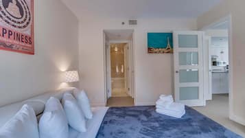 Apartment, 2 Bedrooms | 2 bedrooms, laptop workspace, iron/ironing board, free WiFi