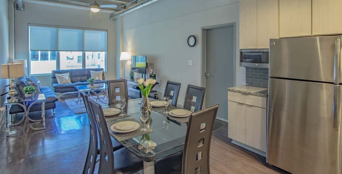 Apartment, 2 Bedrooms | Dining