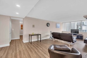 Apartment, 2 Bedrooms | Interior