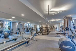Apartment, 2 Bedrooms | Fitness facility - Waterfront Baltimore 2br Furnished Apartment 2 Bedroom Apts by RedAwning (Baltimore)