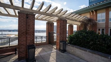 Apartment, 2 Bedrooms | Terrace/patio
