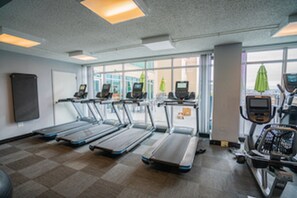 Apartment, 2 Bedrooms | Fitness facility
