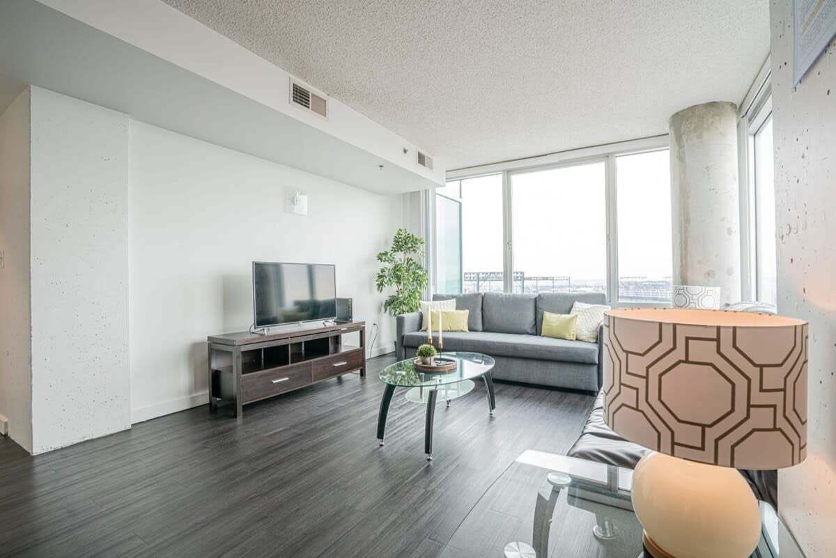 Apartment, 2 Bedrooms | Living area | Flat-screen TV, Netflix