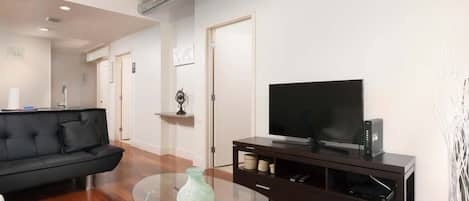 Apartment, 2 Bedrooms | Living area