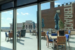 Apartamento, 2 habitaciones | Restaurante al aire libre