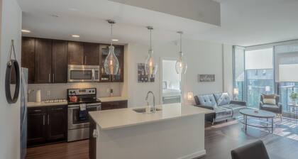 High Rise 2 Bedroom apartment in a Great location 2 Apts by RedAwning