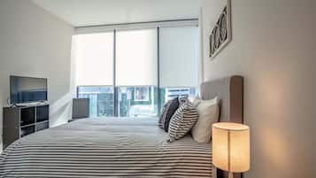 Apartment, 2 Bedrooms | 2 bedrooms, laptop workspace, free WiFi