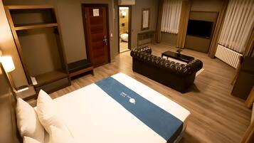 1 bedroom, laptop workspace, free WiFi, bed sheets