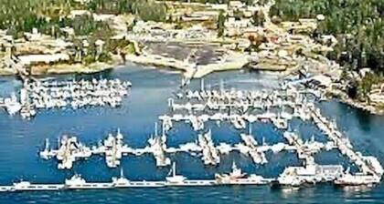 Captain's Quarters - Waterfront at Auke Bay Offering 10% Off on Tours!