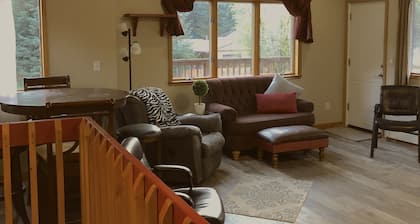 Sluice Box - Affordable, Convenient, and near Mendenhall Glacier- DISCOUNTS ON TOURS!