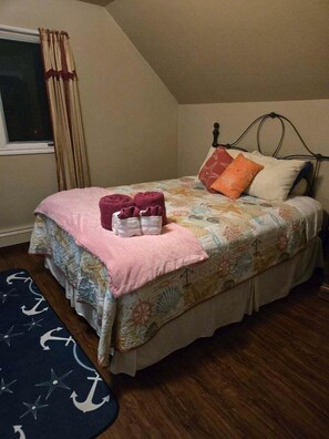 1 chambre, bureau, fer et planche à repasser, accès au Wi-Fi (inclus)