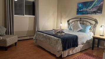 8 habitaciones, escritorio, tabla de planchar con plancha y wifi gratis