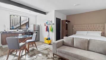 1 chambre, fer et planche à repasser, Wi-Fi, draps fournis