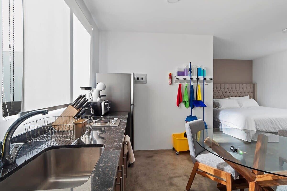1 chambre, fer et planche à repasser, Wi-Fi, draps fournis