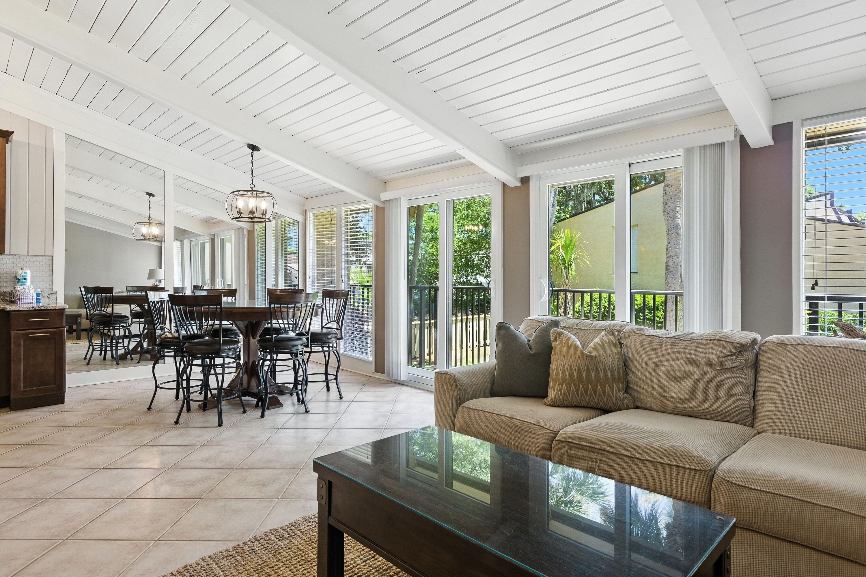 智能電視、DVD 播放機