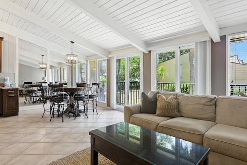 20 Hilton Head Beach Villas - Charming 3 Bedroom with Ocean Views- BL #27657