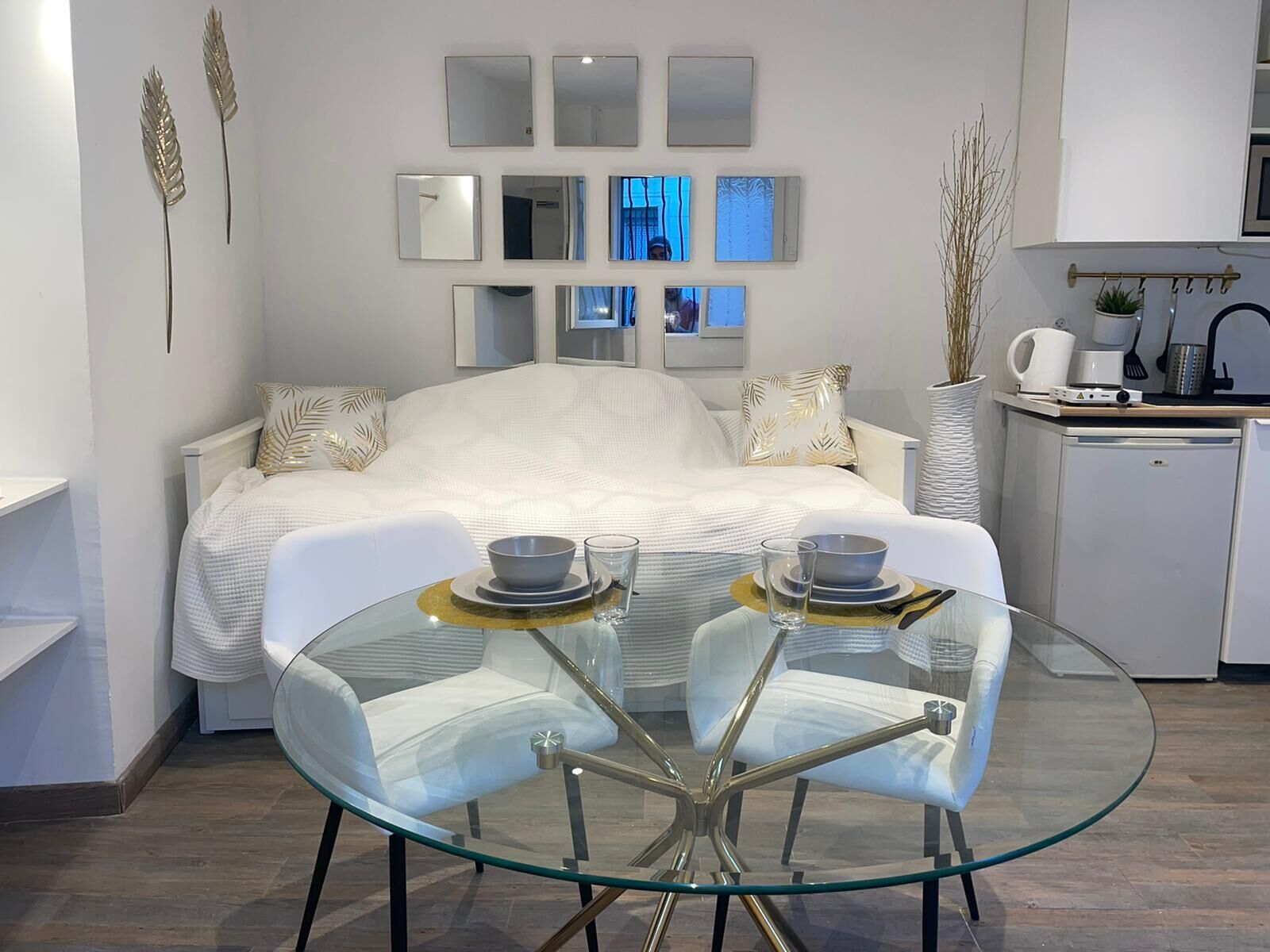 1 bedroom, WiFi, bed sheets