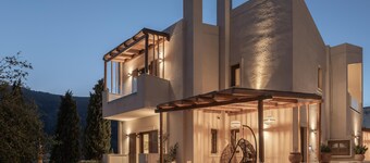 Manili Boutique Suites & Villas