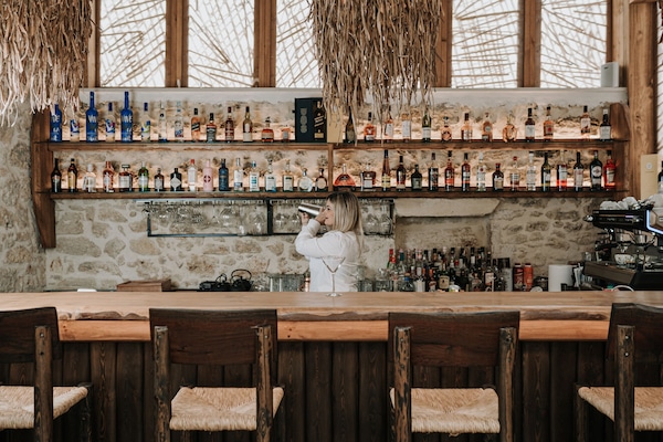 Bar (in der Unterkunft)