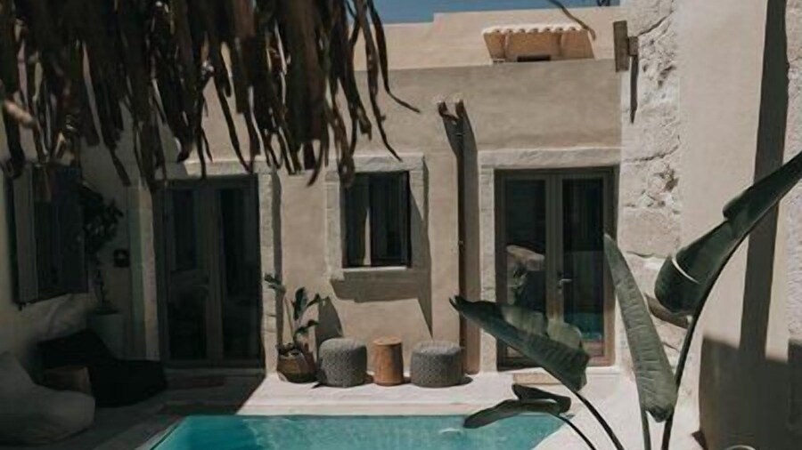 Manili Suites & Villas, an SLH Hotel