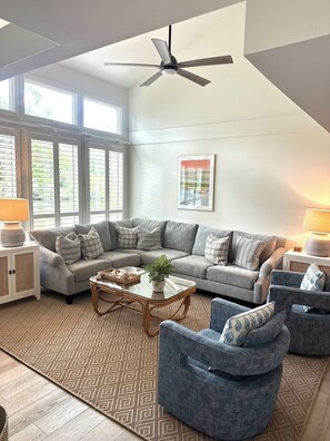 Smart TV - Family-Friendly Townhome with Resort Amenities Included - 1/2 Mile to Beach (Edisto Beach)