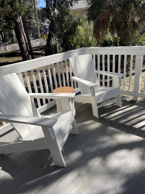 Terrace/patio - Family-Friendly Townhome with Resort Amenities Included - 1/2 Mile to Beach (Edisto Beach)