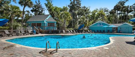 Indoor pool, outdoor pool