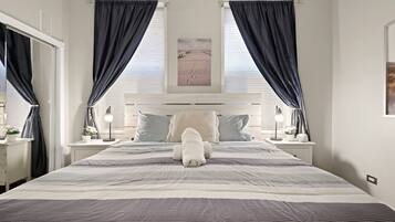 3 bedrooms, iron/ironing board, free WiFi, bed sheets