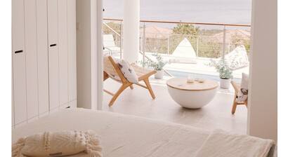 Luxury villa with stunning sea view!