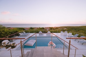 Utomhuspool