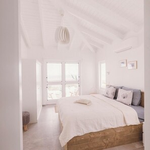 5 habitaciones, tabla de planchar con plancha y wifi gratis 