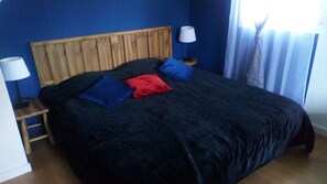 1 Schlafzimmer, Bügeleisen/Bügelbrett, kostenloses WLAN, Bettwäsche