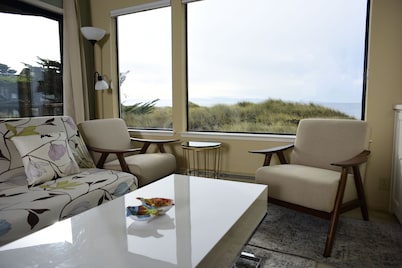 Ocean Front Condo Shorebirds 119