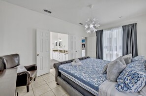 5 Schlafzimmer, Bügeleisen/Bügelbrett, Reisekinderbett, kostenloses WLAN