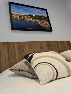 2 bedrooms