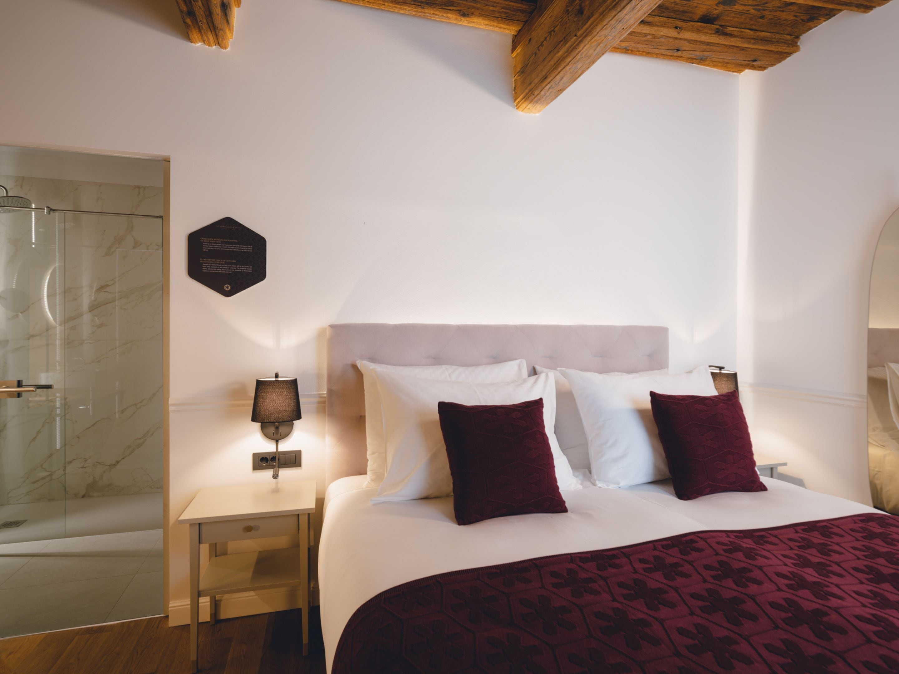 standard double room | 1 bedroom, hypo-allergenic bedding, down duvets, memory-foam beds