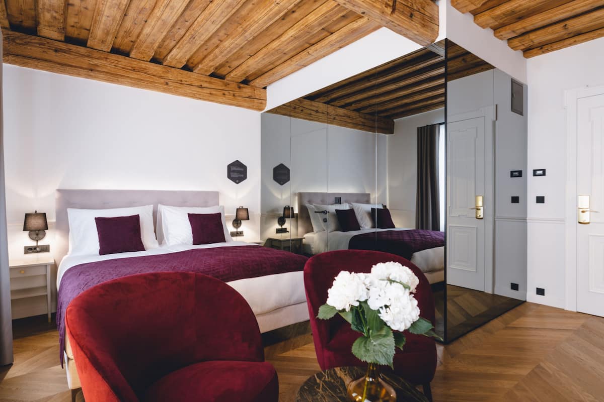 superior double room | 1 bedroom, hypo-allergenic bedding, down duvets, memory-foam beds