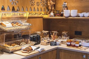 Petit déjeuner buffet compris tous les jours