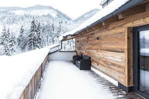 Mezzanine suite, balcony, mountain view | Balcony - Das Glemm Hotel (Saalbach-Hinterglemm)
