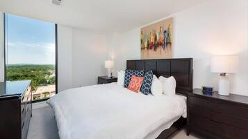 2 bedrooms, desk, iron/ironing board, free WiFi