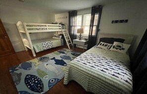 3 bedrooms, iron/ironing board, free WiFi, bed sheets