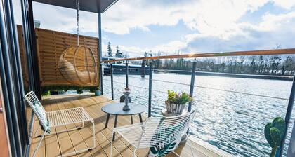 5*: Nid d'amour sur l'eau avec Jacuzzi (40' Paris)