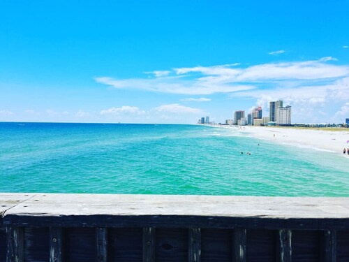 gulf views-private beach club-sleeps 8-kitchen