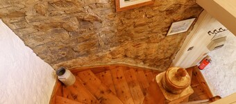 Old Blacksmiths Cottage