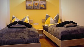 1 bedroom, travel cot, free WiFi, bed sheets - Apartment Tirol (Kundl)