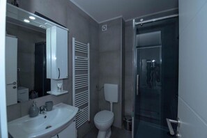 Bathroom - Beautiful Athena Apartment Located in Lukavica (East Sarajevo)