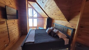 4 Schlafzimmer, Schreibtisch, Bügeleisen/Bügelbrett, Reisekinderbett