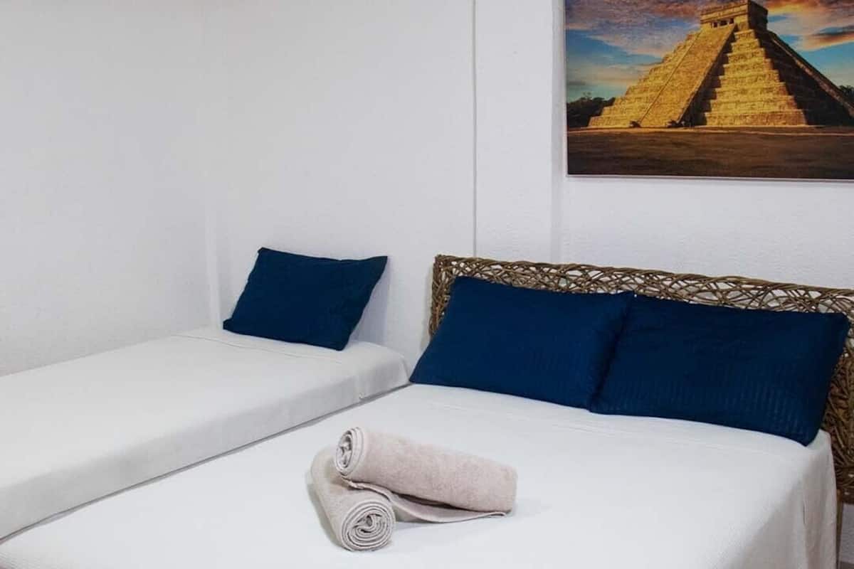 Economy Triple Room | Free WiFi, bed sheets