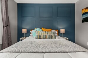 3 habitaciones, tabla de planchar con plancha, cuna de viaje y wifi 